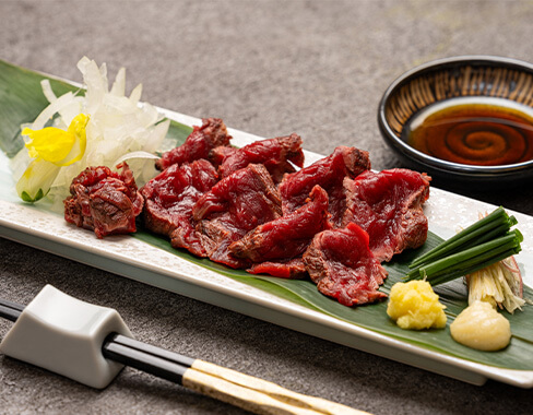 馬刺し（赤身）　1,870円（税込）